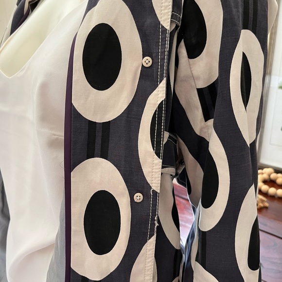 *DONATED*   SOLD Original and detailed trench coat in cream and black. Size S/M. - Picture 11 of 15